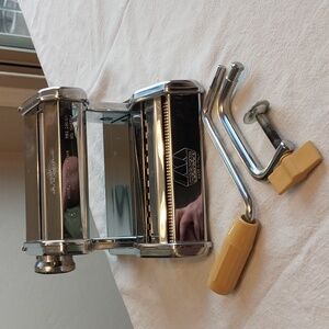 Marcato Atlas 150 Pasta Maker Made in Italy w/ Cutter Attachment Clamp